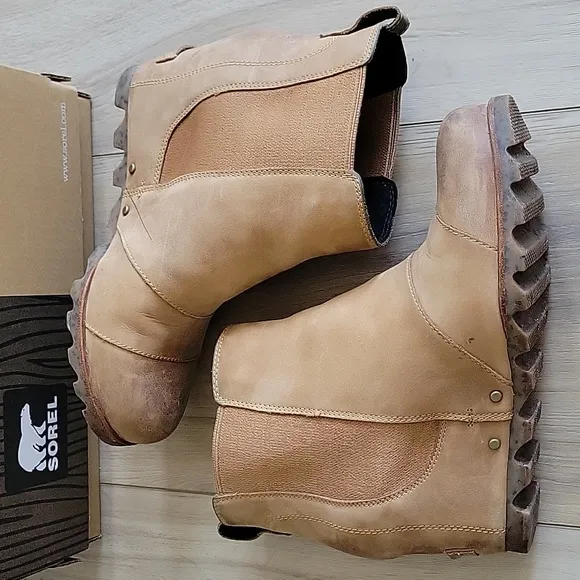 Sorel Lea Wedge Boots 7.5 Tan