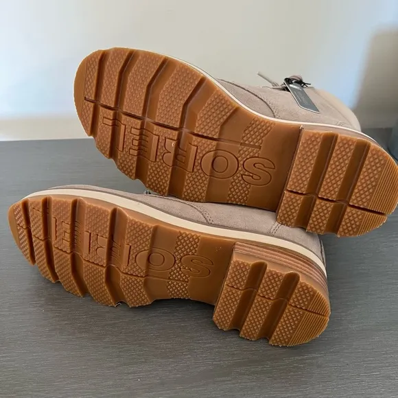 SOREL Lennox Lace-up Waterproof Boots in Omega Taupe