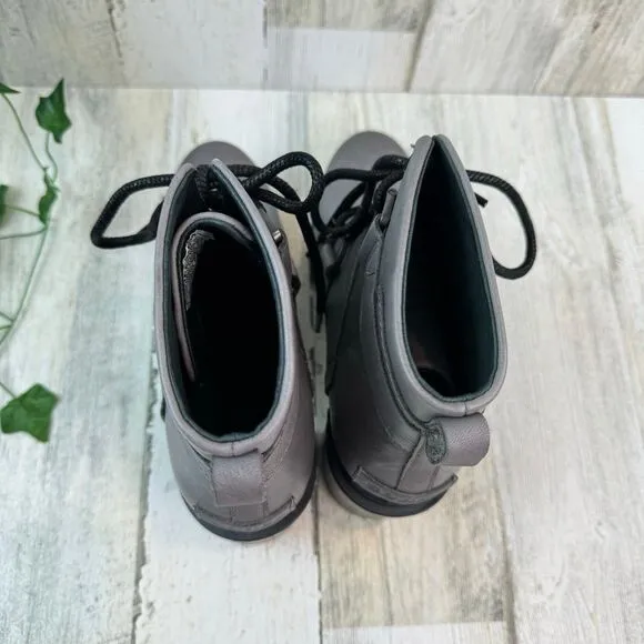 Sorel Margo Lace Leather Ankle boot size 7.5