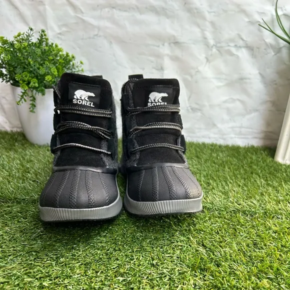 SOREL Out N About III Duck Boot Classic Boots black size 5.5 $130 new /no box