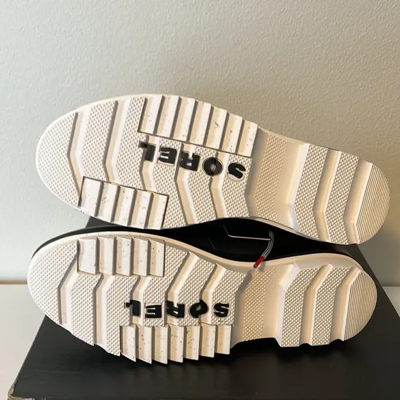 SOREL Tivoli IV Boot- NO BOX