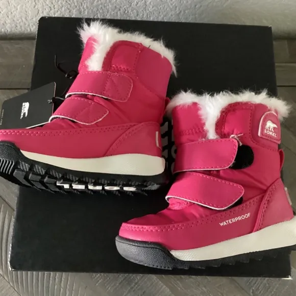 SOREL Toddlers Whitney II Strap Boots, size 4