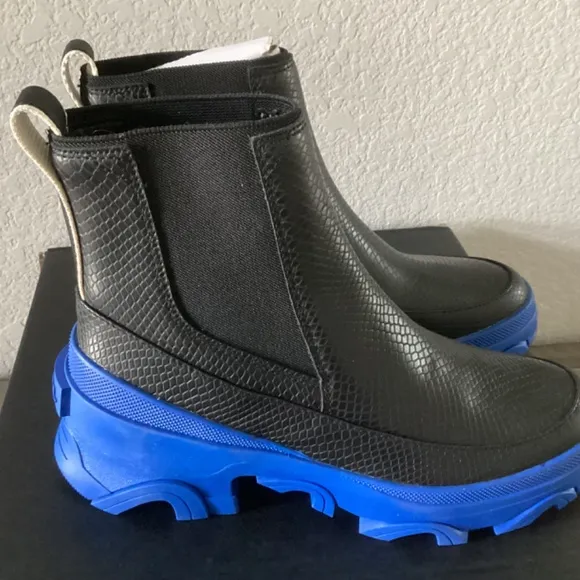 SOREL Women's Brex Chelsea Lug Sole Boots, size 9.5