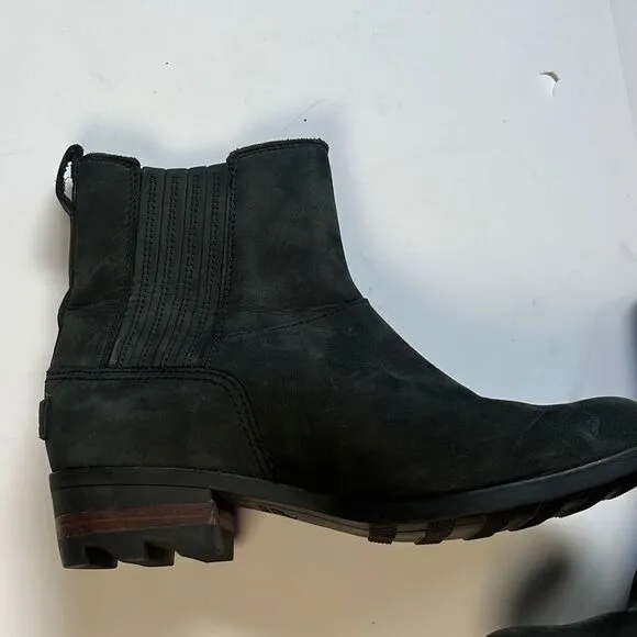 Sorel Women's Lolla Chelsea Boots (Black Suede) 7 Never worn outside