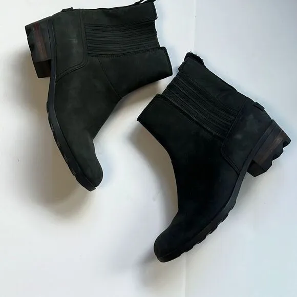 Sorel Women's Lolla Chelsea Boots (Black Suede) 7 Never worn outside