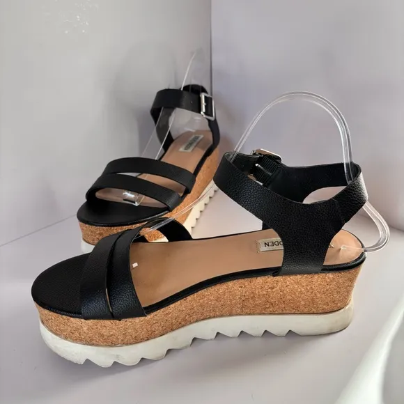 Steve Madden &quot;KEYKEY&quot; Black Platform Sandals, Open Toe, Lug Sole Women's Size 8