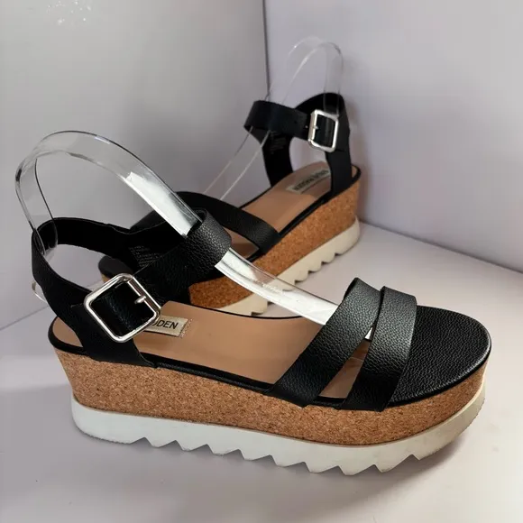 Steve Madden &quot;KEYKEY&quot; Black Platform Sandals, Open Toe, Lug Sole Women's Size 8