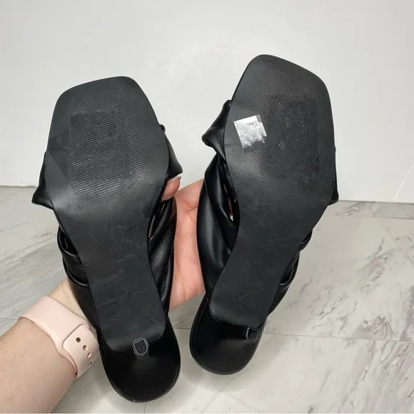 Steve Madden Athena Black Faux Leather Heeled Sandal 7M