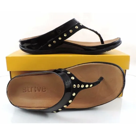 Strive Tee Toe Post Sandals Walking Comfort Black Size 7.5