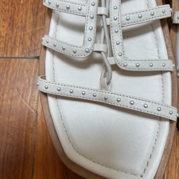 Stuart Weitzman Kora Lace Up Pearly Stud Gladiator Square Toe Sandals White 9.5