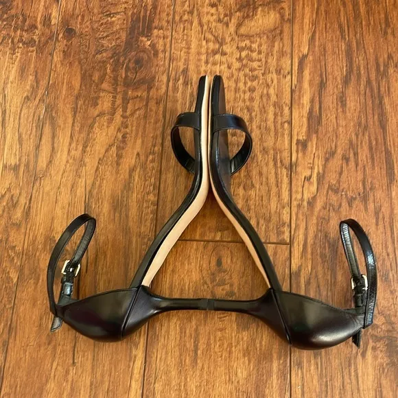 Stuart Weitzman Nudistcurve 75 Heel Sandal Sandal Strap Black Leather Sz 8.5