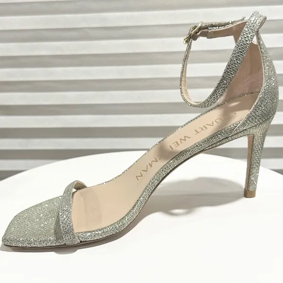 🌹STUART WEITZMAN 🌹Nudistcurve Glitter Open Toe Sandals Size: 6B