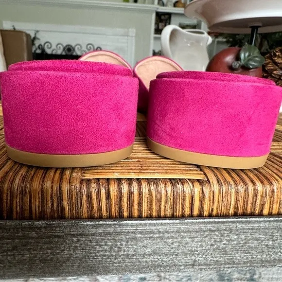 Stuart Weitzman Sandals Pink Suede Leather Open Toe Slides Low Heel Size 7.5