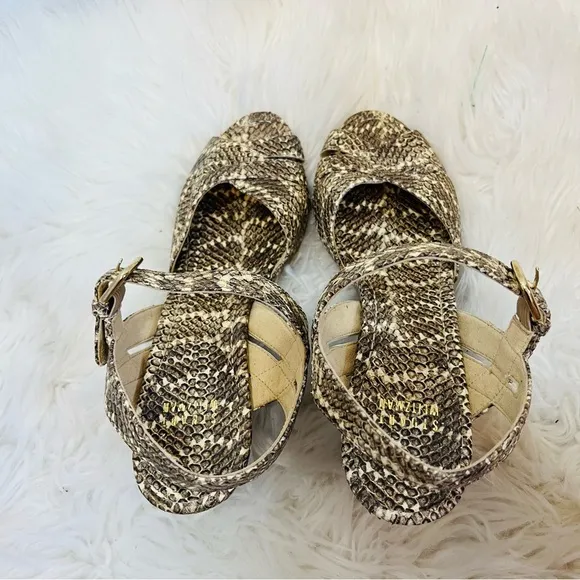 Stuart Weitzman snake skin wedge sandals size 7 black cream peep toe