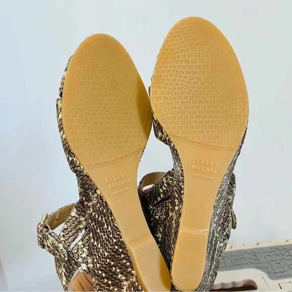 Stuart Weitzman snake skin wedge sandals size 7 black cream peep toe
