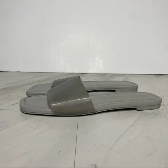 Stuart Weitzman Square Toe Gray Slide Sandal 8 1/2 B