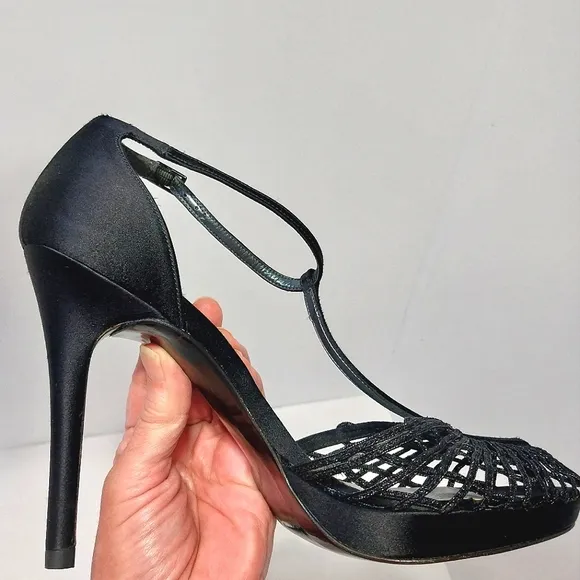 Stuart Weitzman Weave Me Evening Sandals,‎ Size 8.5