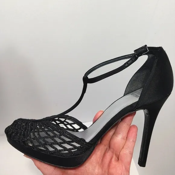 Stuart Weitzman Weave Me Evening Sandals,‎ Size 8.5