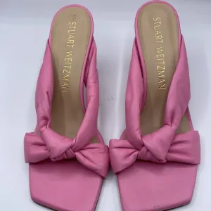 STUART WEITZMANPlaya Leather Knot Sandals‎