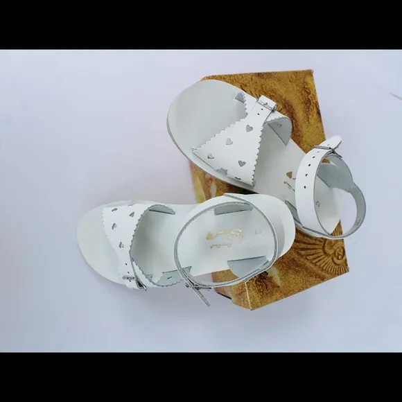 Sun San Sweetheart White Sandals Size 12