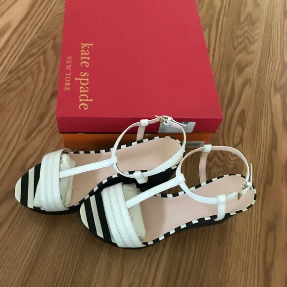 Super cute sandals Kate Spade wedge sandals
