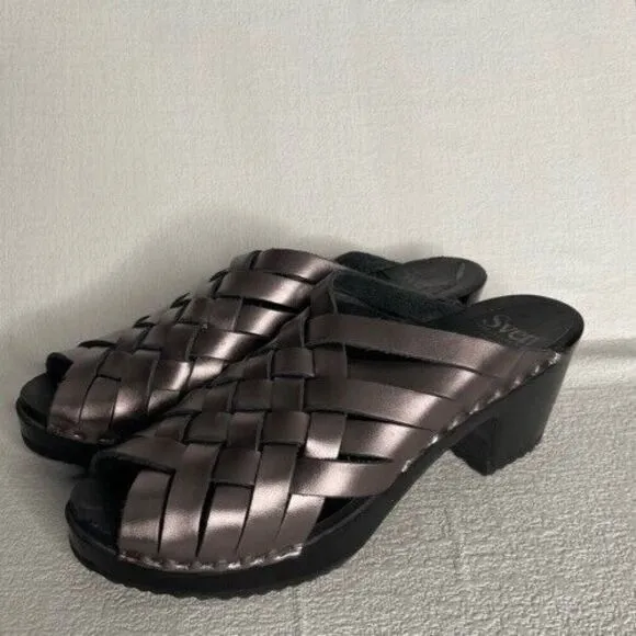 Sven Womens Size 40/US9.5-10 Silver/Black Wooden Soles Open Toe Swedish Sandals