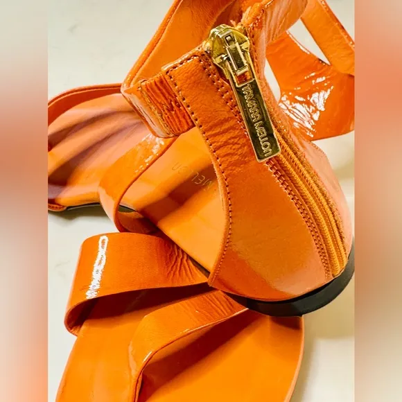 Tamara Mellon Women’s Orange Patent Leather Gladiator Sandals. Size 39EU/9US 🧡🍑