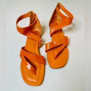 Tamara Mellon Women’s Orange Patent Leather Gladiator Sandals. Size 39EU/9US 🧡🍑