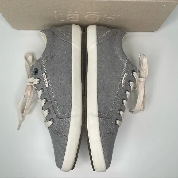 Taos Footwear Star Lace Up Tennis Shoes Size 9.5W Wide Grey Wash Canvas NIB NEW