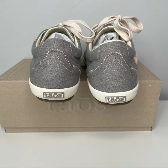 Taos Footwear Star Lace Up Tennis Shoes Size 9.5W Wide Grey Wash Canvas NIB NEW
