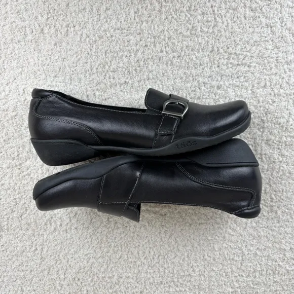 Taos Shoes Womens 8.5 Black Uppity Upp Slip On Leather Comfort Arch Loafers