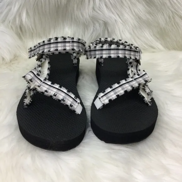 Teva Midform Fray Striped Sandals - Black/Gray - 9 - New w/o Box