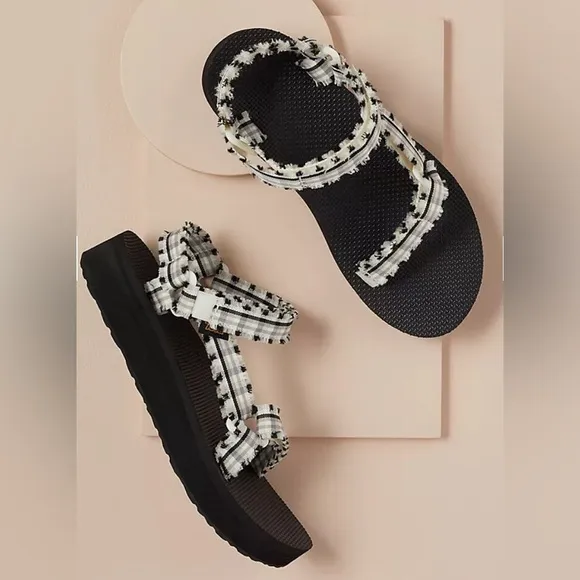 Teva Midform Fray Striped Sandals - Black/Gray - 9 - New w/o Box