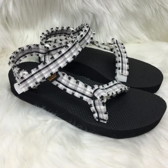 Teva Midform Fray Striped Sandals - Black/Gray - 9 - New w/o Box