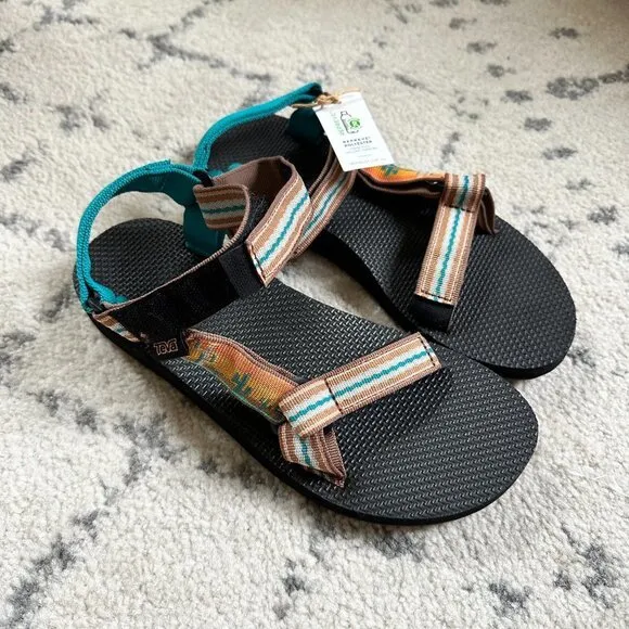 Teva Original Universal Printed Sandals in Cactus Sunflower Size 7