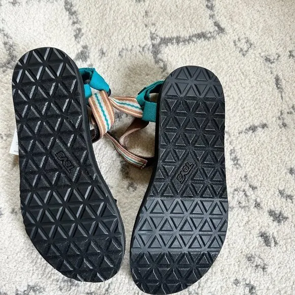 Teva Original Universal Printed Sandals in Cactus Sunflower Size 7