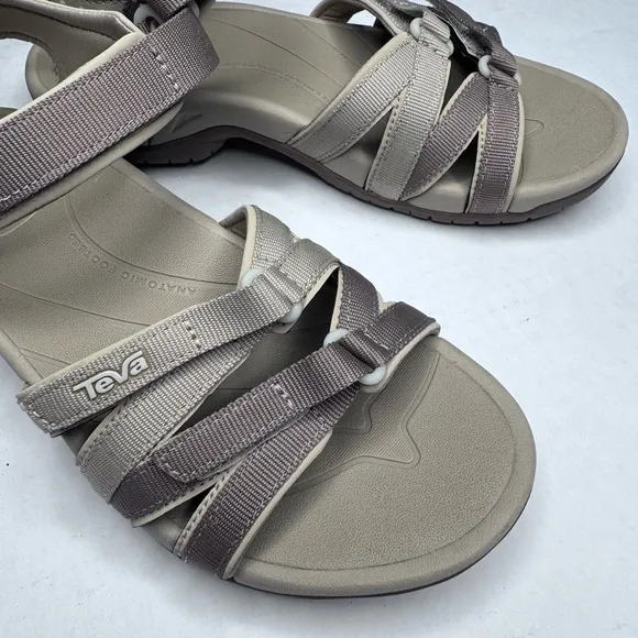 Teva Tirra Neutral Sandals size 7