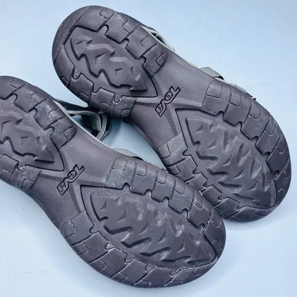Teva Tirra Neutral Sandals size 7