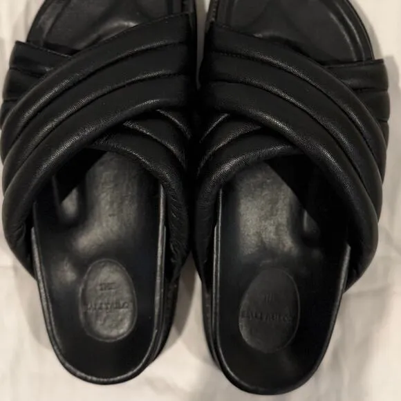 THE BALI TAILOR NWOB Oska Cushioned Leather Criss Cross Slide Sandals Black 7