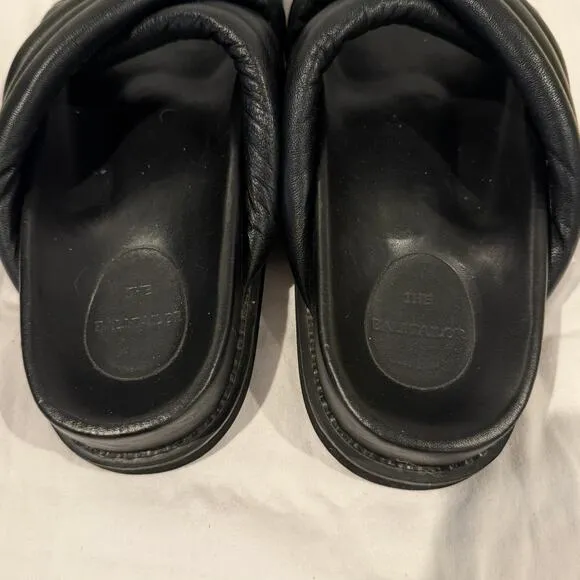 THE BALI TAILOR NWOB Oska Cushioned Leather Criss Cross Slide Sandals Black 7