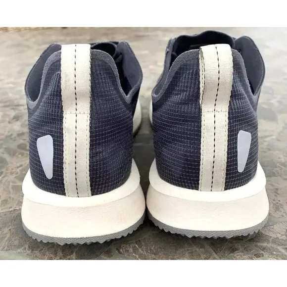 The North Face Flypack lightweight Gray Running Shoes