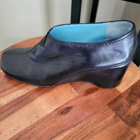 Thierry Rabotin Black Leather Slip-On  Cutout Wedge Shoes Size 7.5M