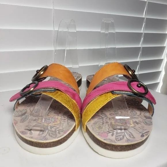 Think! Shik 3 Band Multi-color Open Toe Sandals