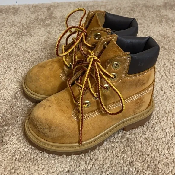 Timberland 6” wheat boots size 6 toddler.