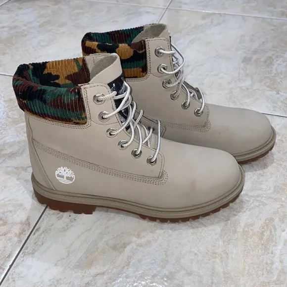 Timberland Heritage 6-Inch Waterproof Boots Light Taupe Nubuck Camo, Women 6