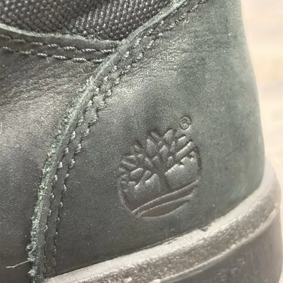 Timberland Junior 6” Field Boots -Black Nubuck Size 7