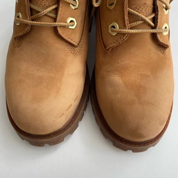 Timberland Kids Premiun 6” Lace Up Waterproof Boots (EUC), Size 3.5 Big Kids