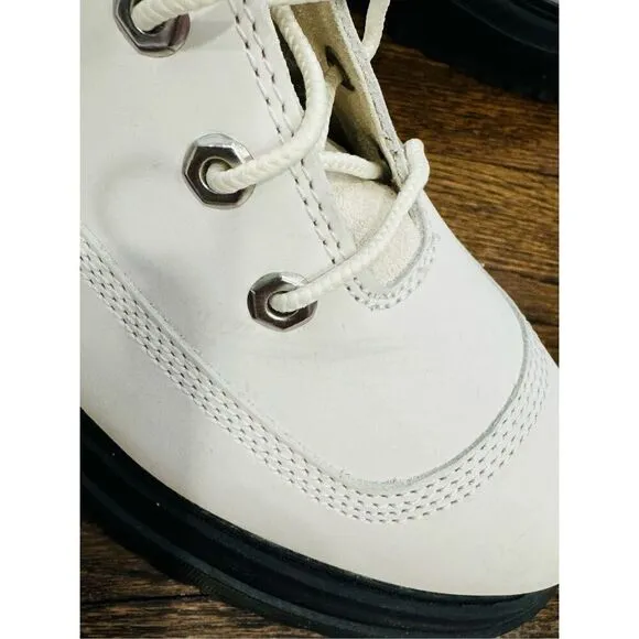 TIMBERLAND NWOB Women's Sky 6&quot; Lace-Up Boots
