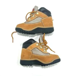 Timberland toddler Field boots in wheat nubuck size 8.5 Classic Trendy