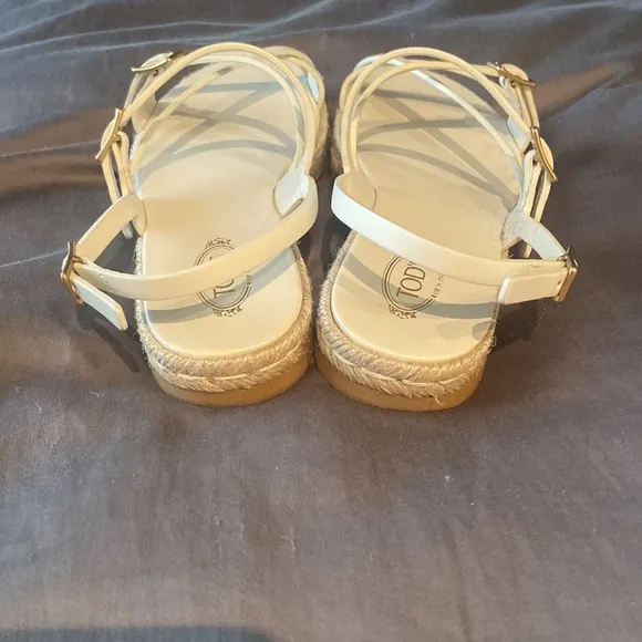 Tod’s white flat espadrilles sandals 37.5